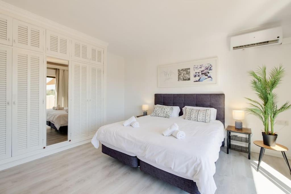 Сasa de vacaciones Moderne Villa, Pool+meerblick,schnelles Wifi,klima Calas de Mallorca
