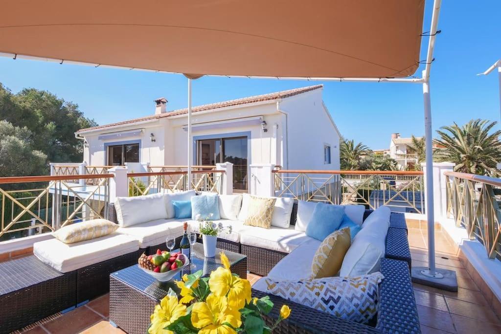 Moderne Villa, Pool+meerblick,schnelles Wifi,klima *