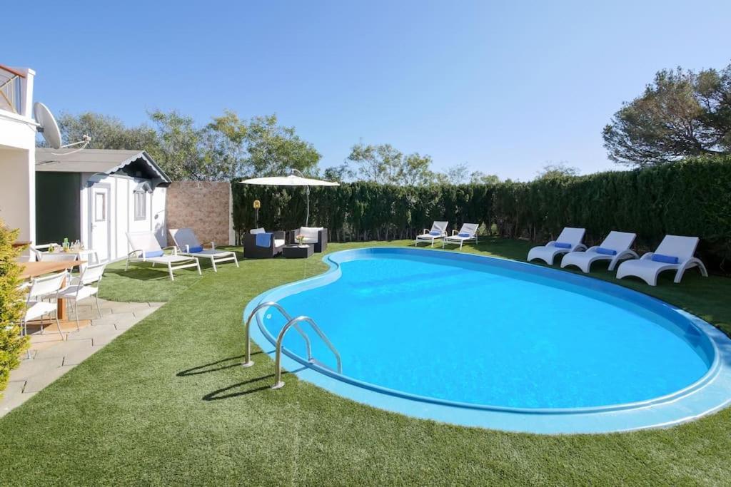 Moderne Villa, Pool+meerblick,schnelles Wifi,klima Сasa de vacaciones