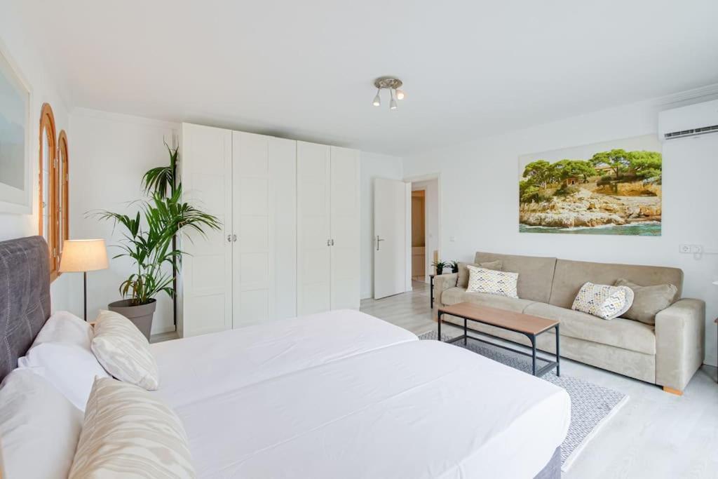 Moderne Villa, Pool+meerblick,schnelles Wifi,klima Сasa de vacaciones